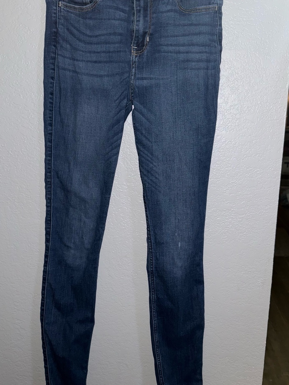 Hollister High Rise Super Skinny Medium Wash Blue Denim Stretch Jeans Women’s 27